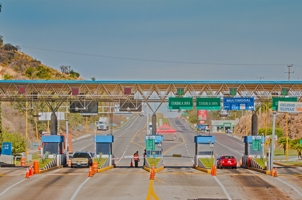 Autopista Maravatío - Zapotlanejo